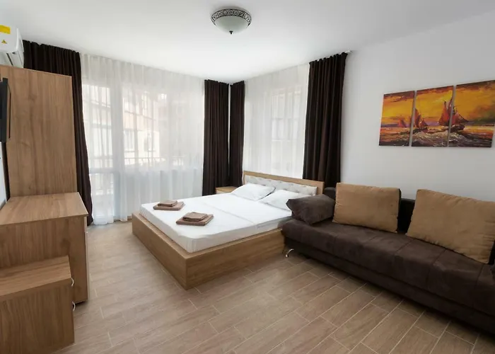 Konukevi Tiffany Boutique Suits - Ahyolu