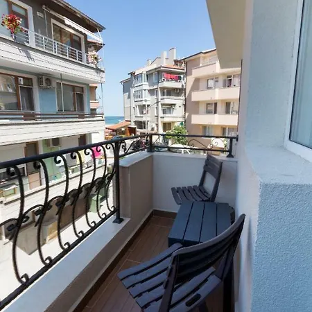 Tiffany Boutique Suits - Guest house Pomorie
