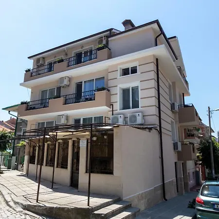 Tiffany Boutique Suits - Guest house Pomorie