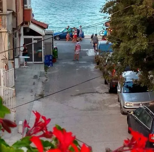 Tiffany Boutique Suits - Πομόριε